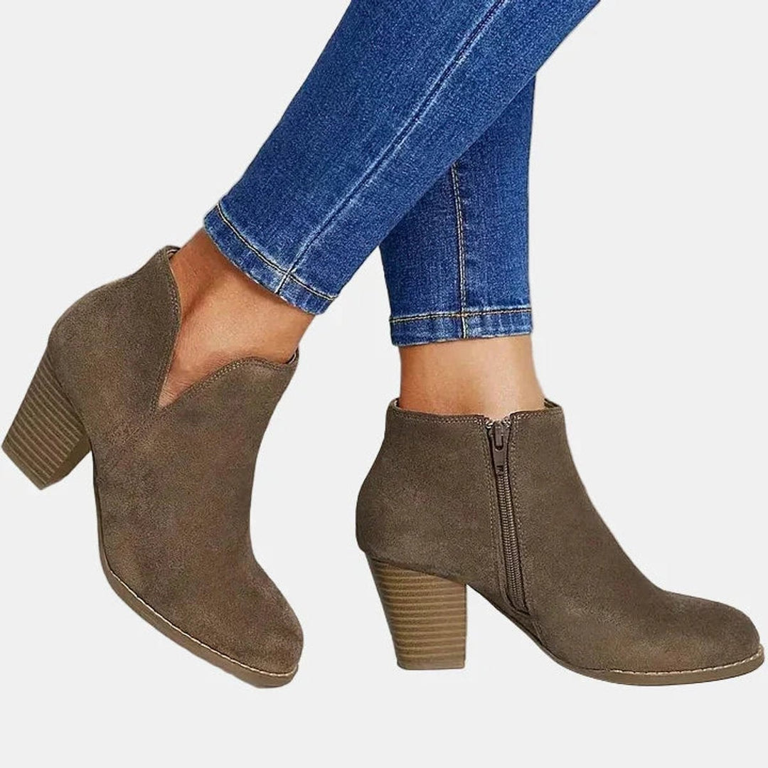 Charlotte | Boots Femme Daim Talon Bloc Fermeture Éclair Bout Rond