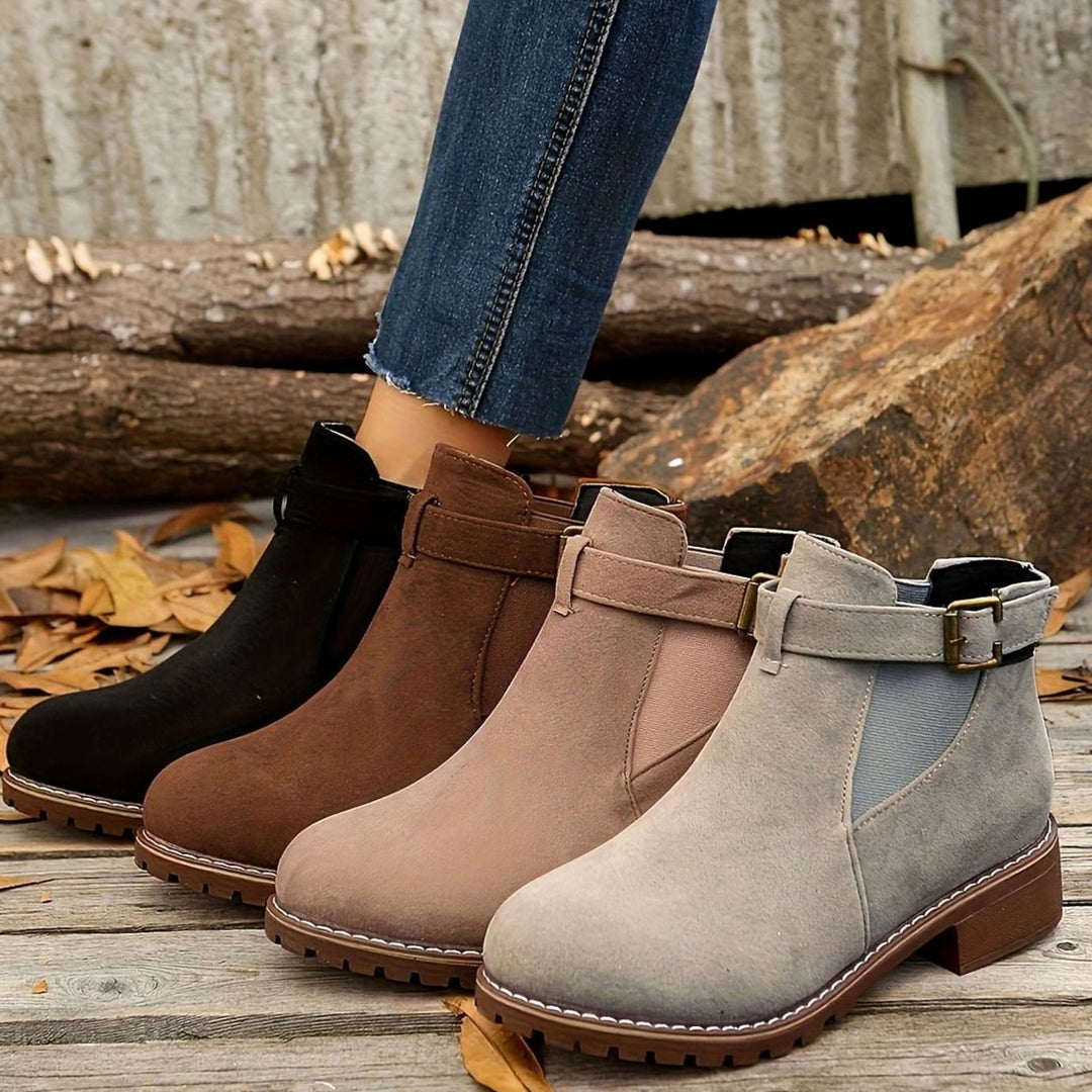 Juliette | Chelsea Boots Femme Daim Talon Bloc Boucle