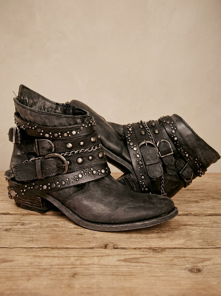Manon | Boots Cuir Femme Plates Sangles Boucles Cloutées