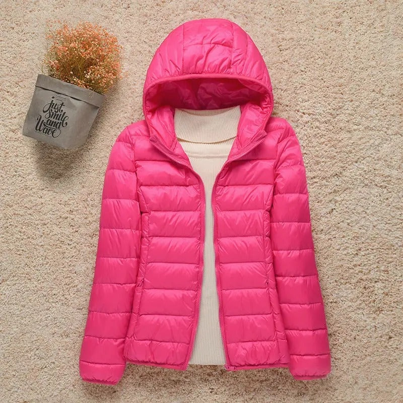 Noémie | Doudoune Légère Femme à Capuche Brillante Courte