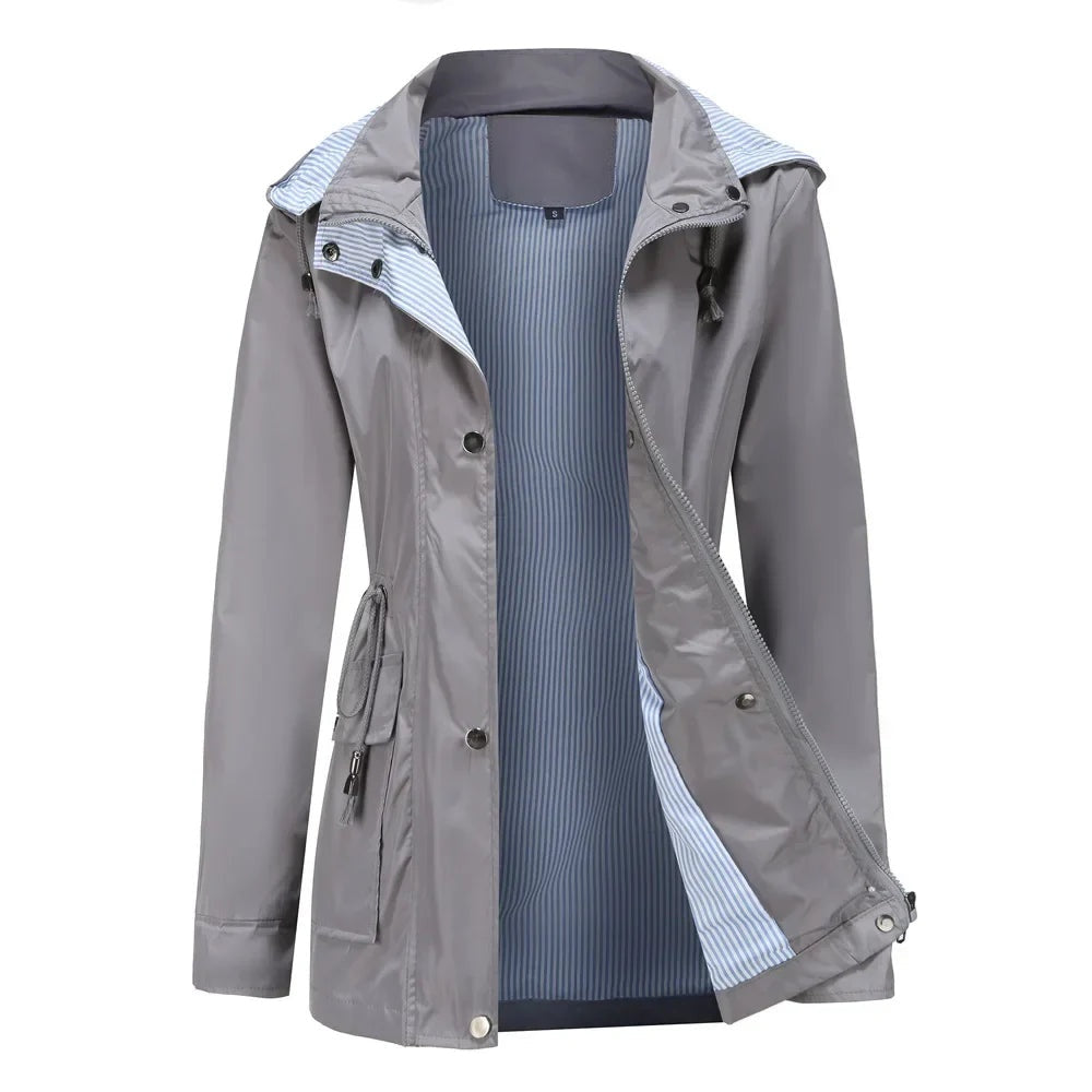 Ombeline | Imperméable Femme à Capuche Style Kway Coupe Ajustée