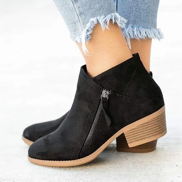 Pauline | Bottine en Daim à Talon Carré Femme Zip Latéral